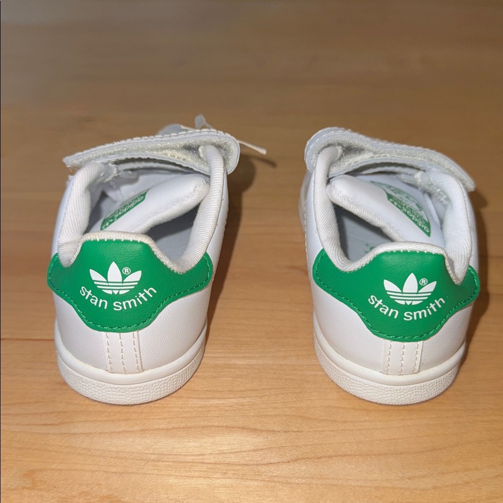 Adidas Sam Smith Toddler Sneakers Green and White Velcro 7 NWT White Sneakers - Picture 3 of 8